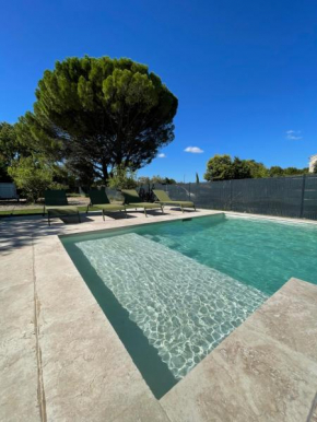 Couvent d'Aubignan - Maison de caractère & piscine